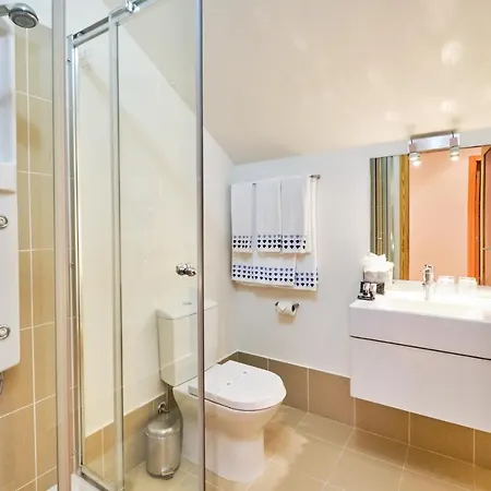 Daire Bliss A Part *